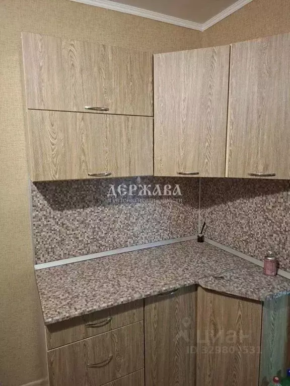Комната Белгородская область, Старый Оскол Интернациональный мкр, 27 ... - Фото 2