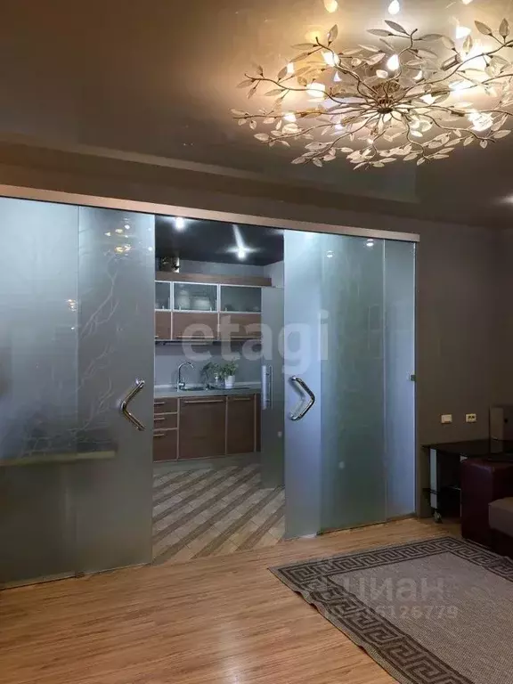 2-к кв. Челябинская область, Озерск Октябрьская ул., 15А (74.9 м) - Фото 0