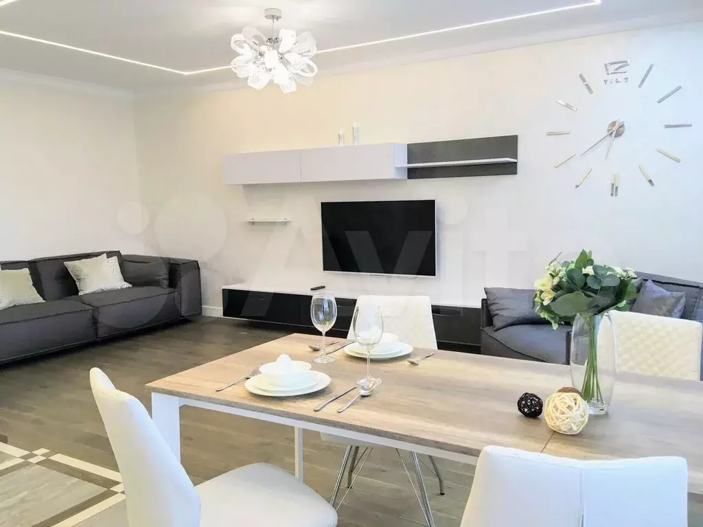 3-к. квартира, 100 м, 5/5 эт. - Фото 1