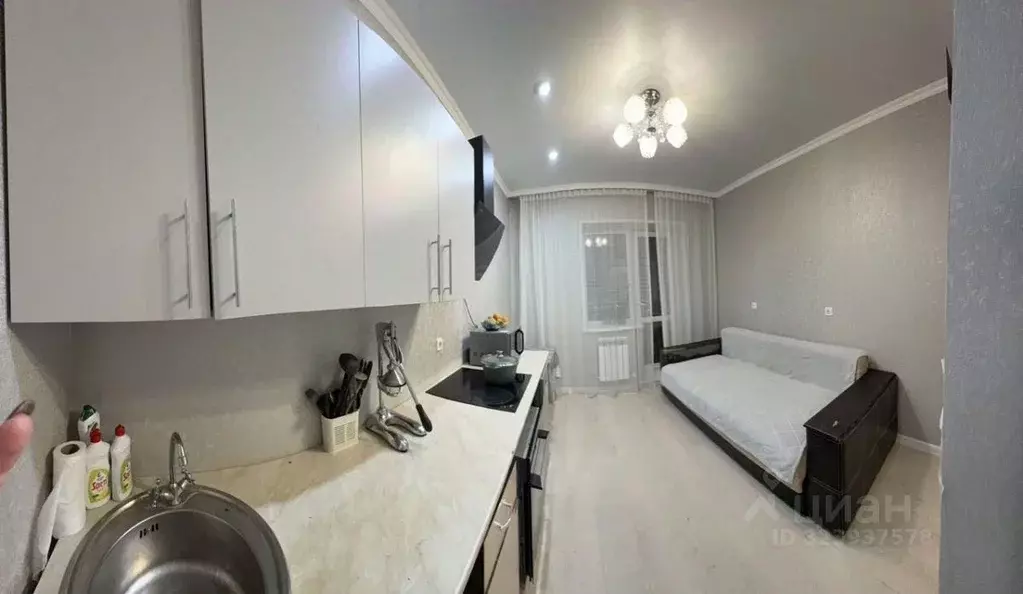 1-к кв. Белгородская область, Старый Оскол Макаренко мкр, 11Б (39.0 м) - Фото 1