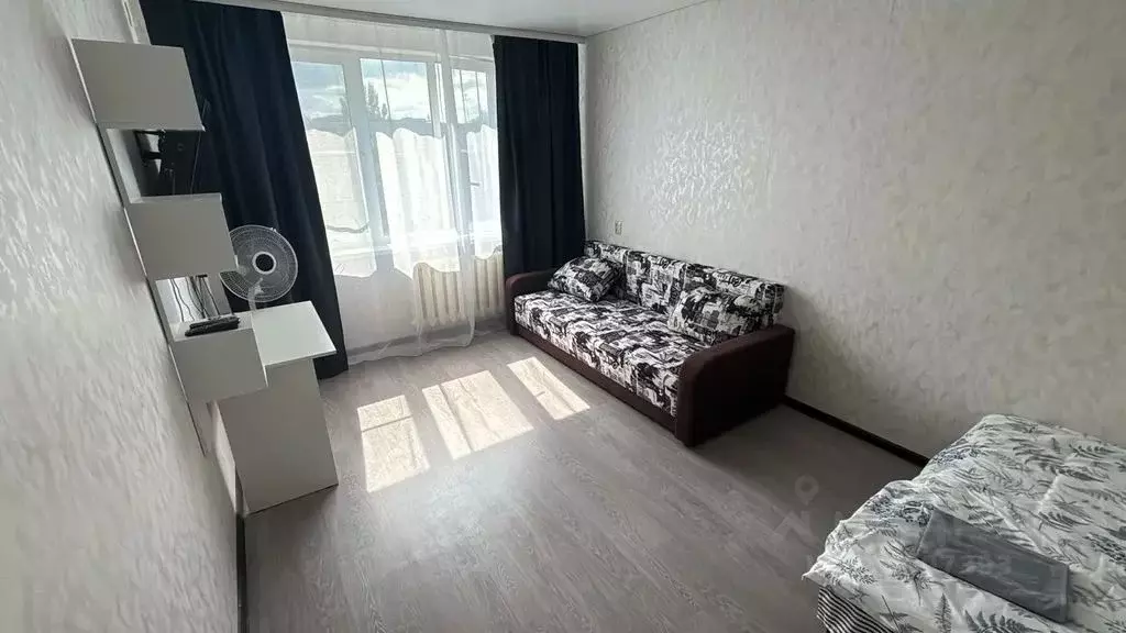 1-к кв. Самарская область, Сызрань ул. Володарского, 14 (30.0 м) - Фото 1