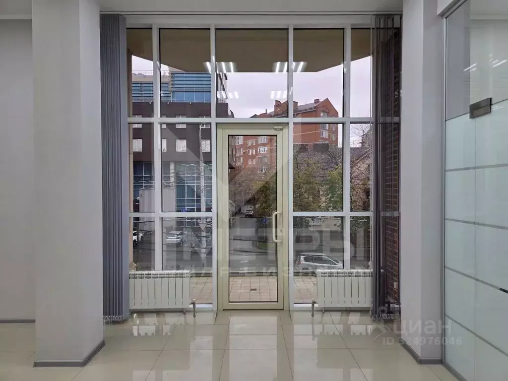 Офис в Краснодарский край, Краснодар ул. Имени Дзержинского, 33 (304 ... - Фото 1