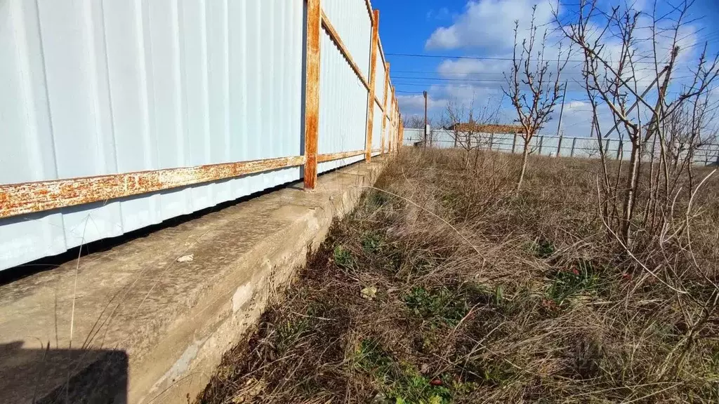 Участок в Крым, Сакский район, с. Лесновка ул. Зеленая (10.0 сот.) - Фото 1