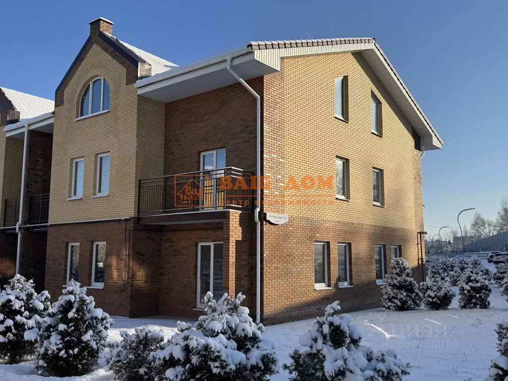 Таунхаус в Тульская область, Тула Октябрьская ул., 311к4/1 (160 м) - Фото 1