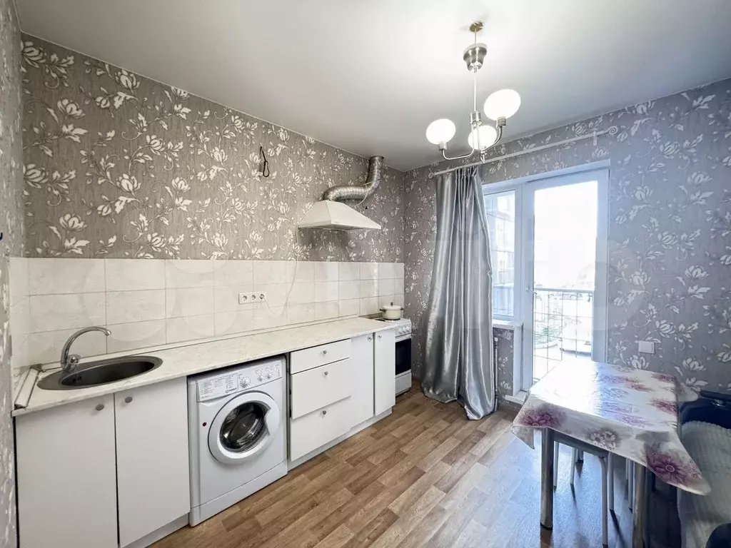 1-к. квартира, 40 м, 2/17 эт. - Фото 0