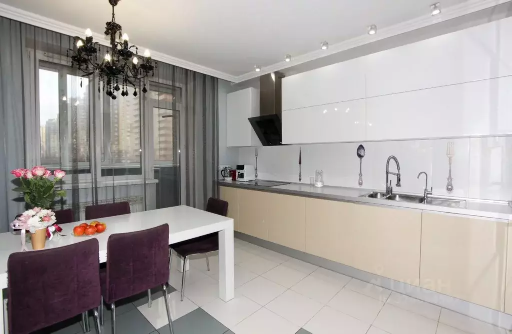 3-к кв. Челябинская область, Челябинск ул. Бейвеля, 8 (97.7 м) - Фото 2