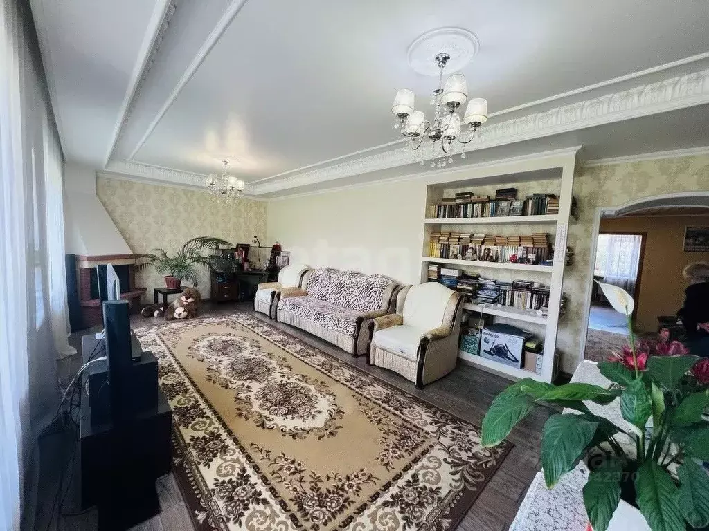 Дом в Челябинская область, Челябинск Коллекторная ул., 3 (148 м) - Фото 1