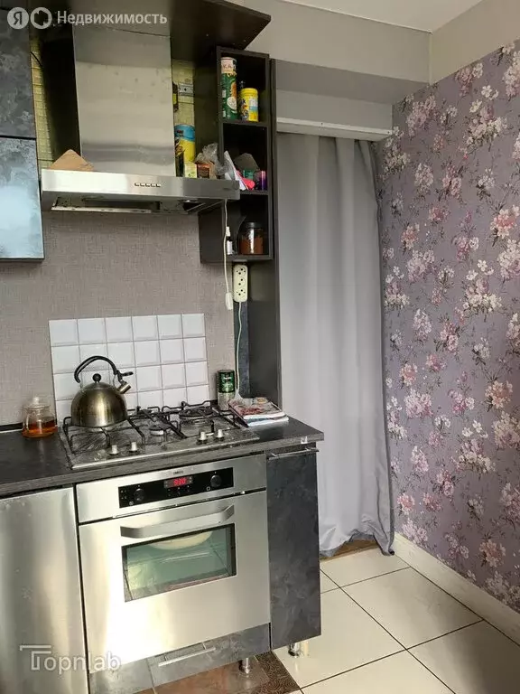 3-комнатная квартира: Санкт-Петербург, Карташихина улица, 19 (63.6 м) - Фото 1