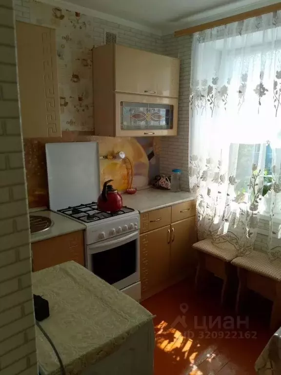 2-к кв. Белгородская область, Старый Оскол Парковый мкр, 5 (46.0 м) - Фото 0