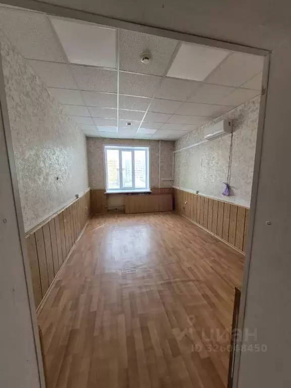 Помещение свободного назначения в Саха (Якутия), Якутск ул. Кирова, 28 ... - Фото 1