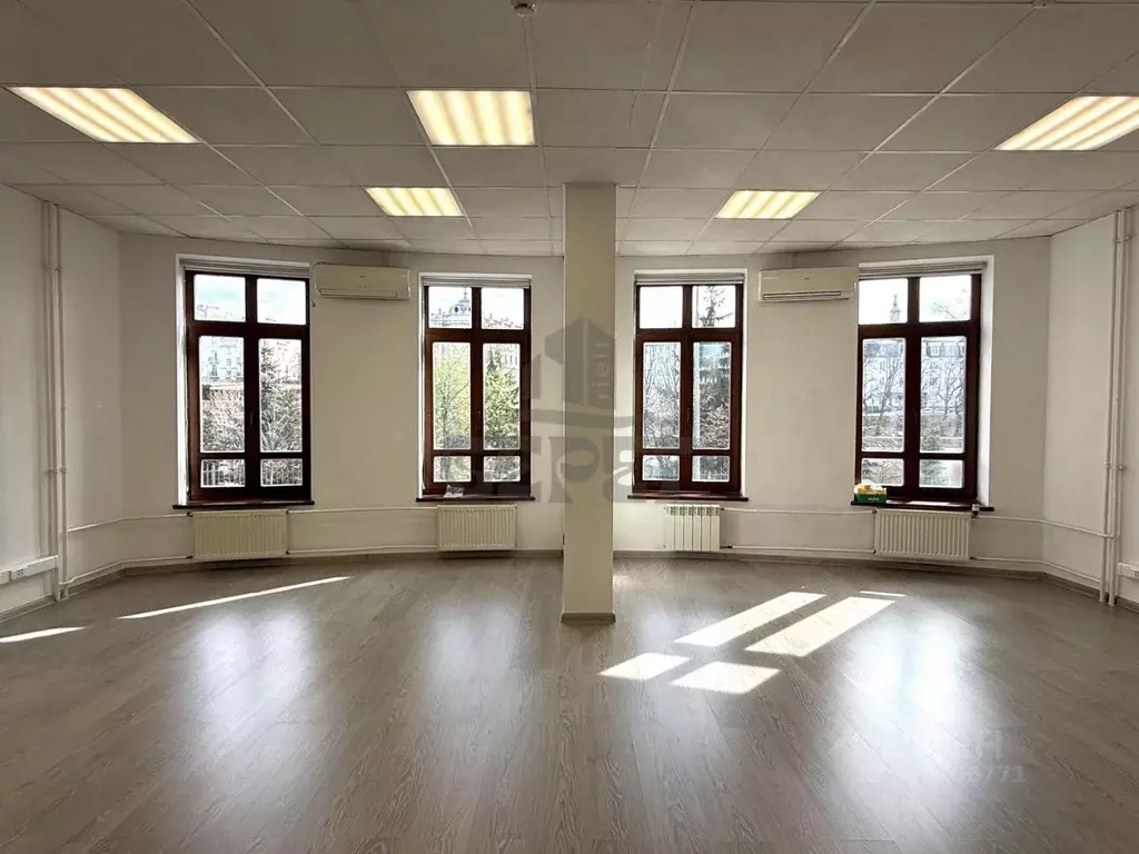 Помещение свободного назначения в Татарстан, Казань ул. Дзержинского, ... - Фото 1