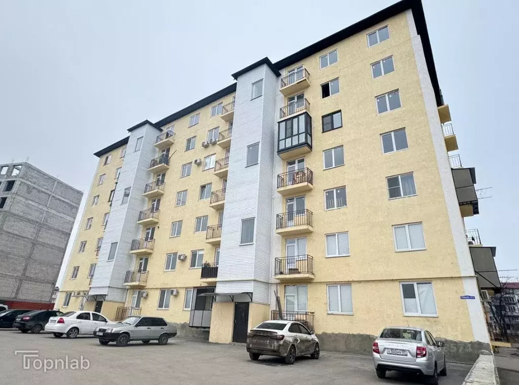 2-к кв. Кабардино-Балкария, Нальчик ул. Хужокова, 145Е (62.0 м) - Фото 0