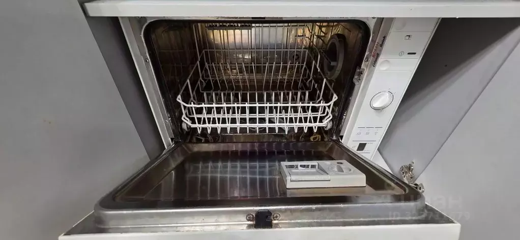 2-к кв. Ямало-Ненецкий АО, Новый Уренгой Дружба мкр, 1/4 (54.5 м) - Фото 2