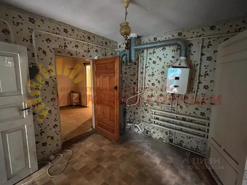 Дом в Краснодарский край, Ейск Октябрьская ул. (63 м) - Фото 1