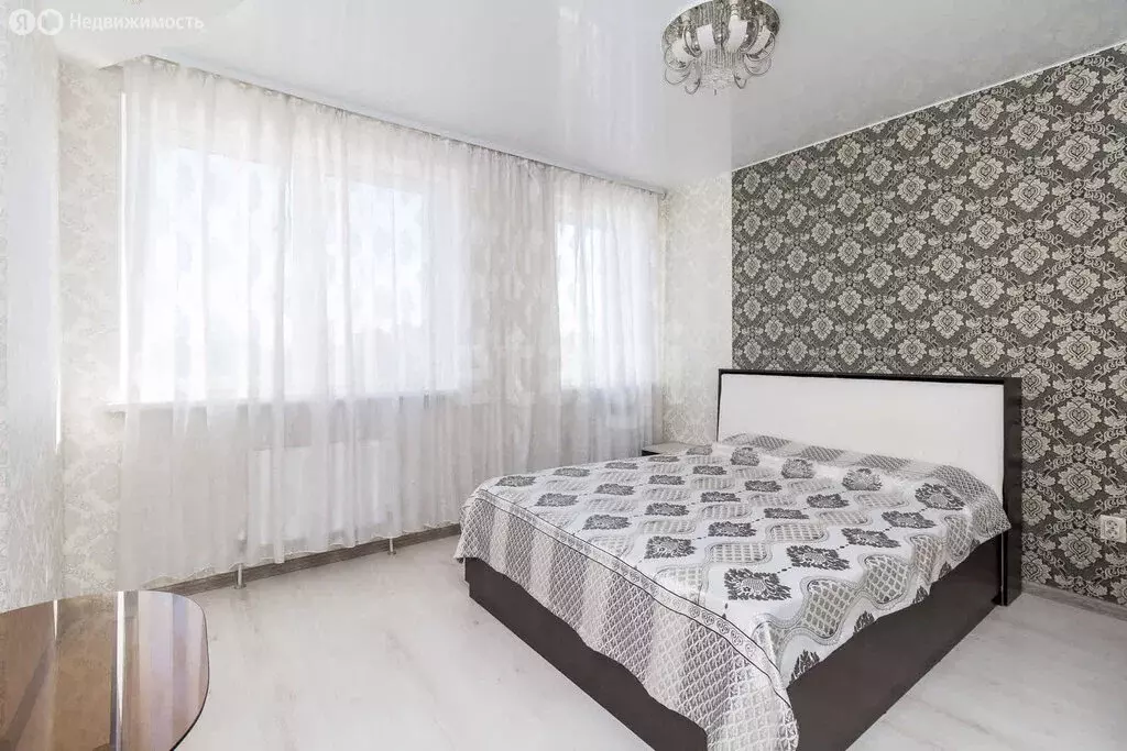 2-комнатная квартира: Тюмень, улица Газовиков, 35 (67.7 м) - Фото 1