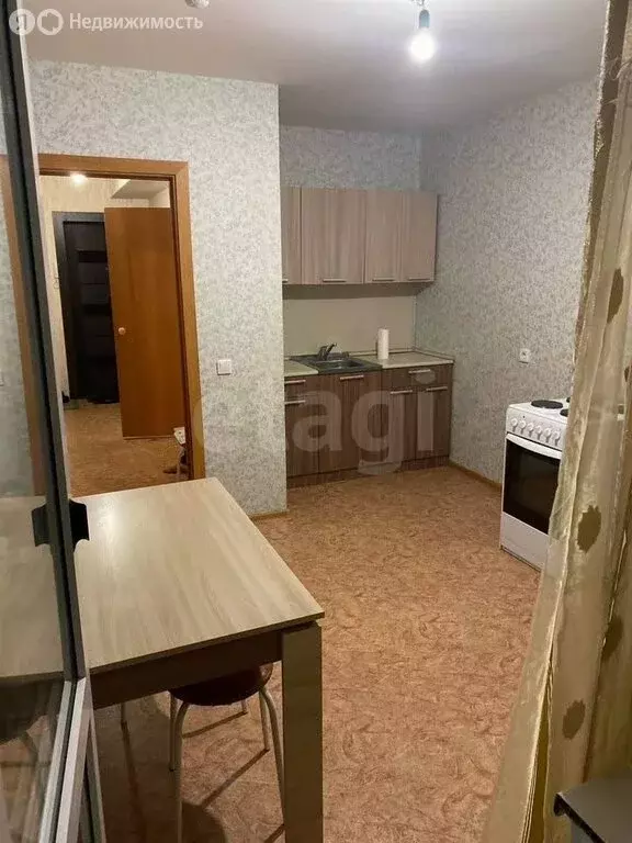 1-комнатная квартира: Пермь, улица Крылова, 15 (38.2 м) - Фото 2