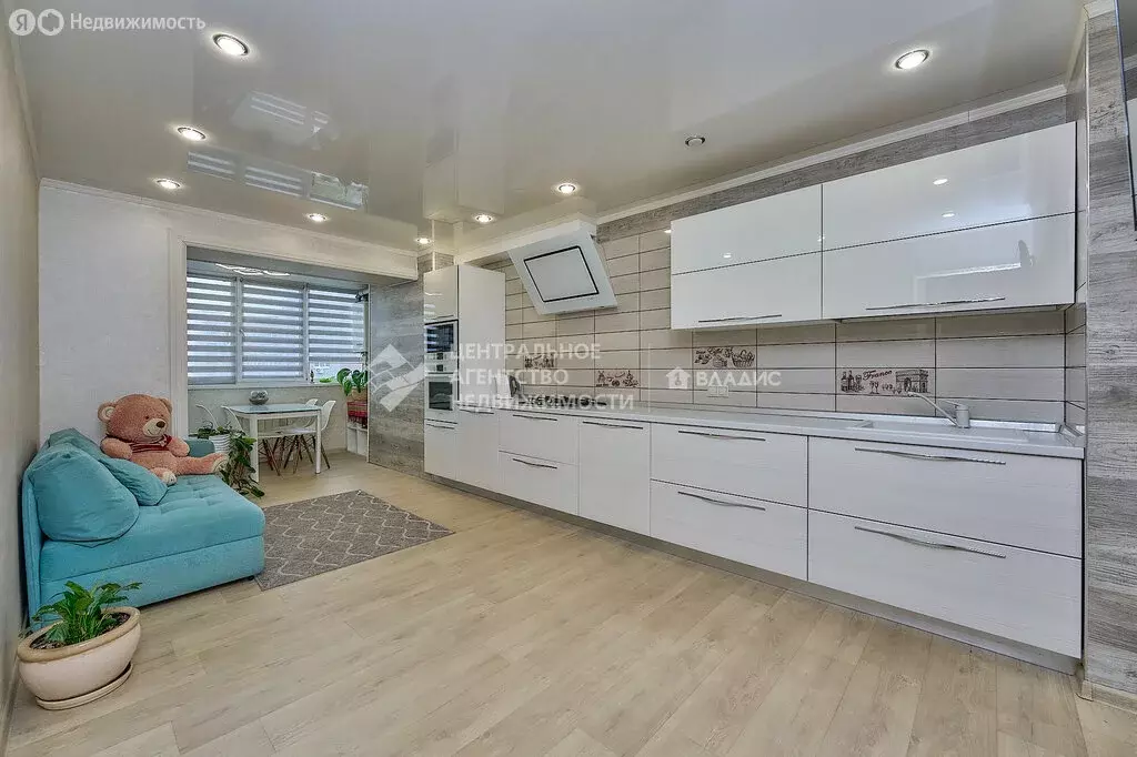 2-комнатная квартира: Рязань, улица Бирюзова, 26к1 (71.1 м) - Фото 1