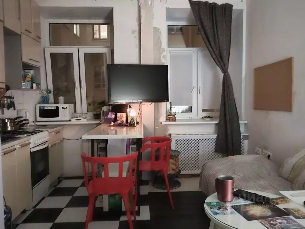 3-к кв. Санкт-Петербург 12-я Васильевского острова линия, 53 (54.0 м) - Фото 1