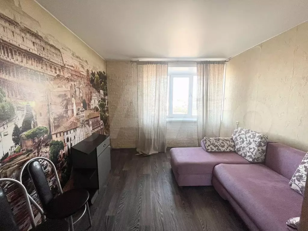 Комната 18,1 м в 8-к., 7/9 эт. - Фото 1