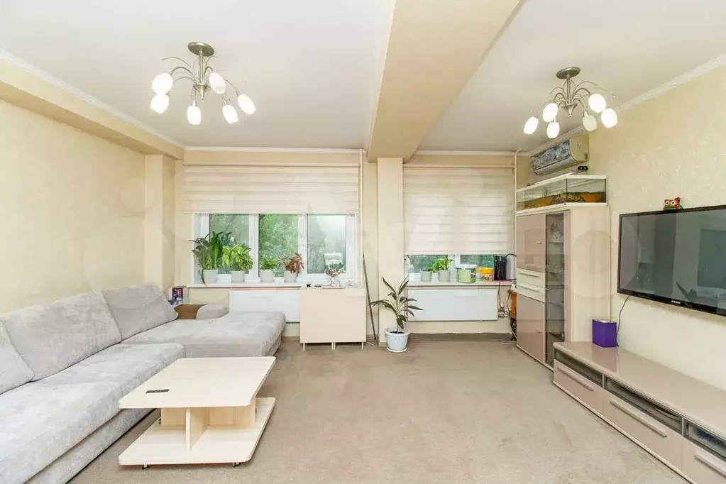 3-к. квартира, 74 м, 2/9 эт. - Фото 1