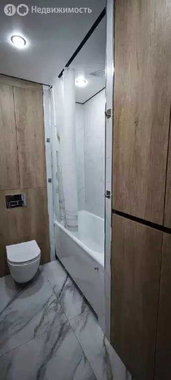 3-комнатная квартира: Владивосток, улица Давыдова, 35 (96.2 м) - Фото 2