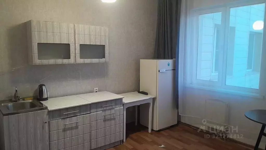 Студия Иркутская область, Иркутск ул. Безбокова, 7/3 (30.0 м) - Фото 2