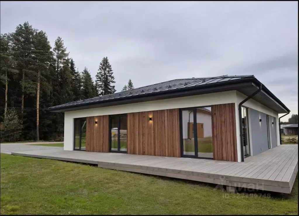 Коттедж в Ленинградская область, Всеволожский район, Бугровское ... - Фото 1