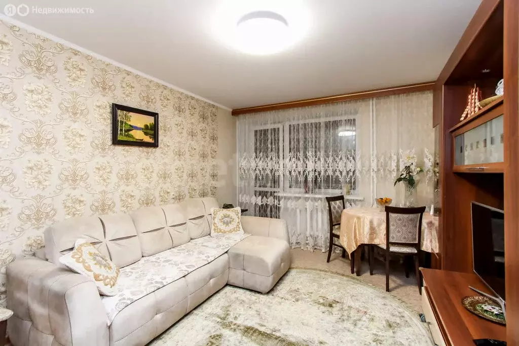 2-комнатная квартира: Тюмень, улица Щербакова, 150 (47 м) - Фото 1