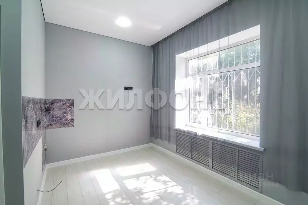 Студия Алтайский край, Барнаул ВРЗ мкр, ул. Карла Маркса, 126 (18.3 м) - Фото 1