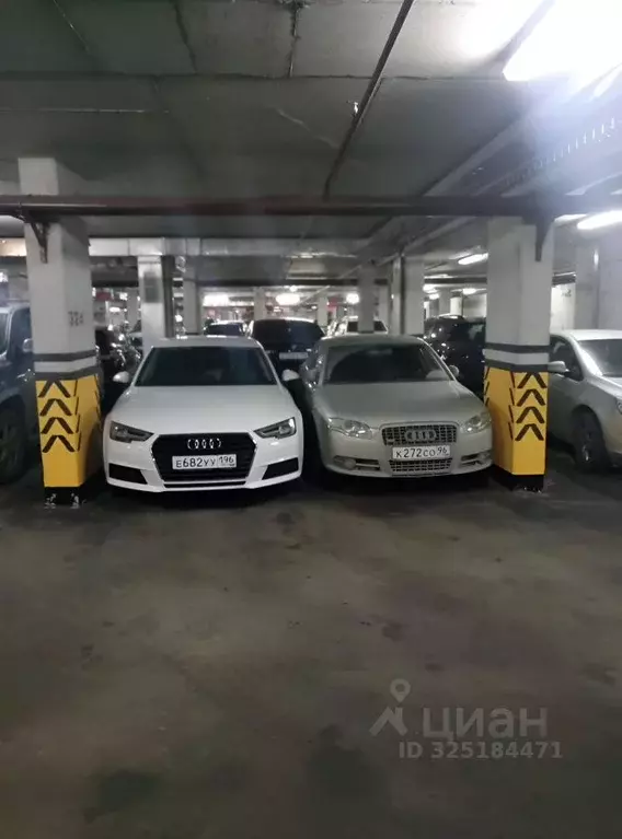 Гараж в Свердловская область, Екатеринбург ул. Шейнкмана, 90 (22 м) - Фото 2