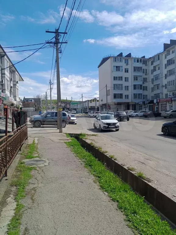 1-к. квартира, 45 м, 1/3 эт. - Фото 0
