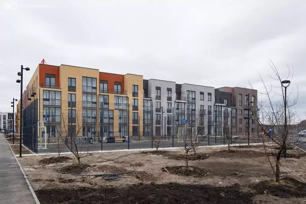 1-комнатная квартира: село Ембаево, Бульварная улица, 1 (58.9 м) - Фото 1