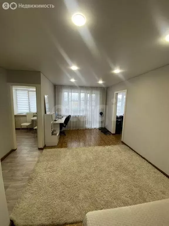 2-комнатная квартира: Бийск, улица имени Героя Советского Союза ... - Фото 2