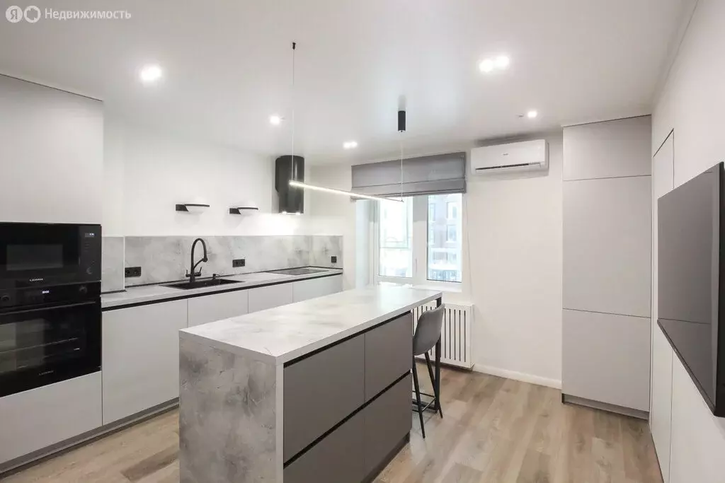 2-комнатная квартира: Барнаул, Змеиногорский тракт, 104М/5 (63.8 м) - Фото 1