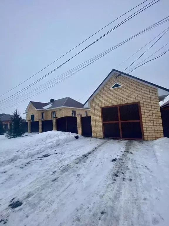 Дом в Оренбургская область, Оренбургский район, с. Подгородняя ... - Фото 1