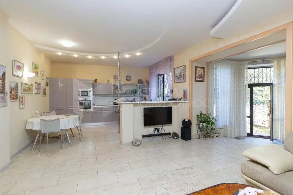 Таунхаус в Тюменская область, Тюмень Фирменная ул. (279 м) - Фото 2