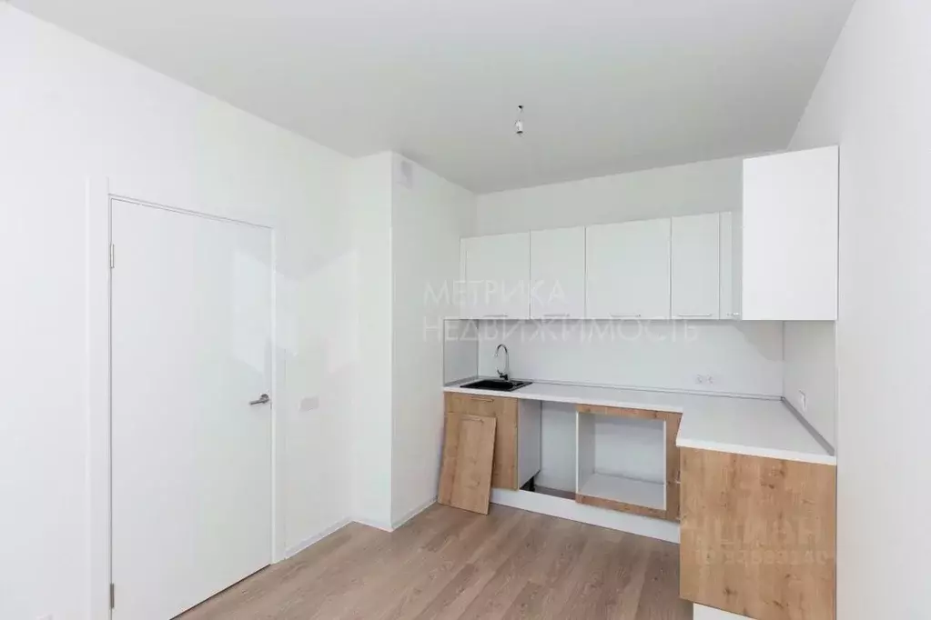 2-к кв. Тюменская область, Тюмень ул. Юрия Рогачева, 11к2 (54.3 м) - Фото 2
