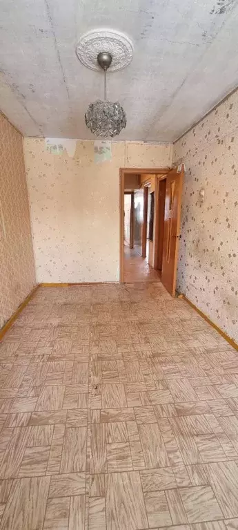 3-к кв. Омская область, Омск ул. Романенко, 8 (65.0 м) - Фото 2