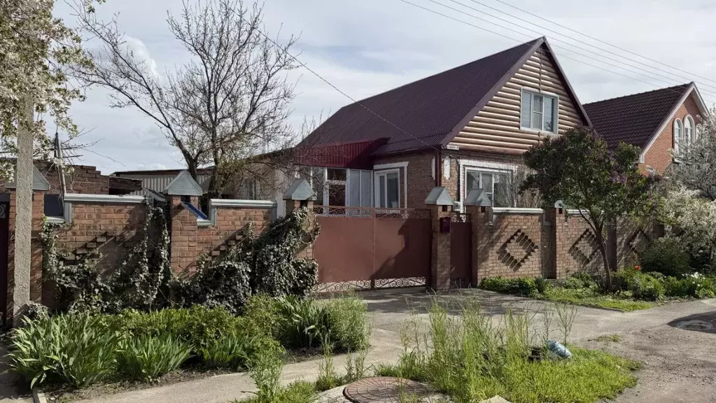 Дом в Ростовская область, Сальск ул. Блюхера (132 м) - Фото 2