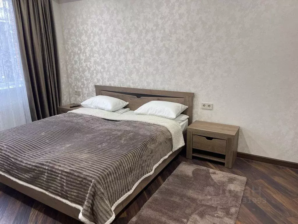 2-к кв. Ставропольский край, Ессентуки Пятигорская ул., 9/1 (70.0 м) - Фото 0