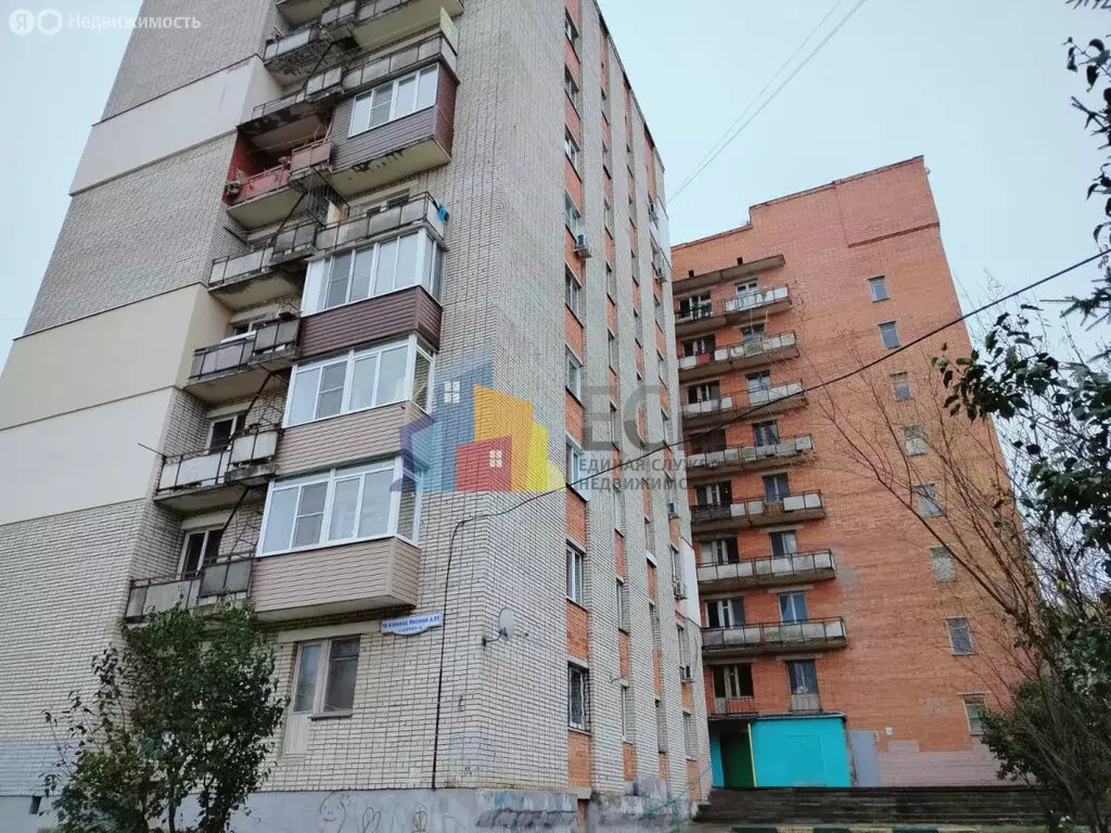 1к в 9-комнатной квартире (13.6 м) - Фото 1