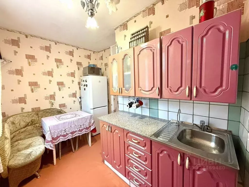 2-к кв. Ленинградская область, Тихвин 5-й мкр, 51 (50.0 м) - Фото 1