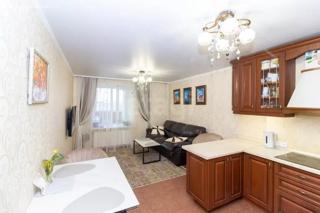 2-комнатная квартира: Тюмень, улица Самарцева, 177 (74 м) - Фото 1