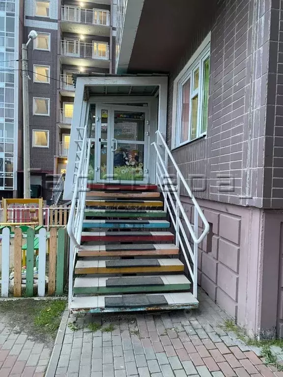 Помещение свободного назначения в Красноярский край, Красноярск ул. ... - Фото 1