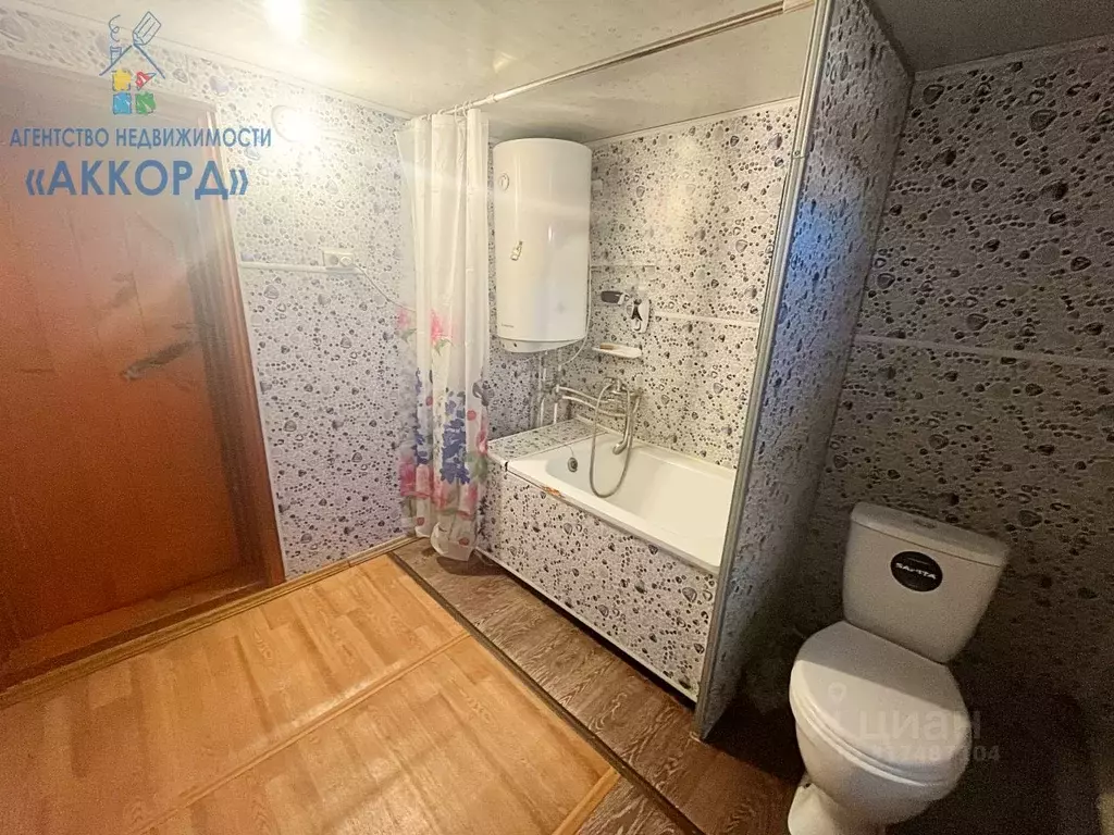 Дом в Алтайский край, Бийск ул. Антона Чехова (56 м) - Фото 1
