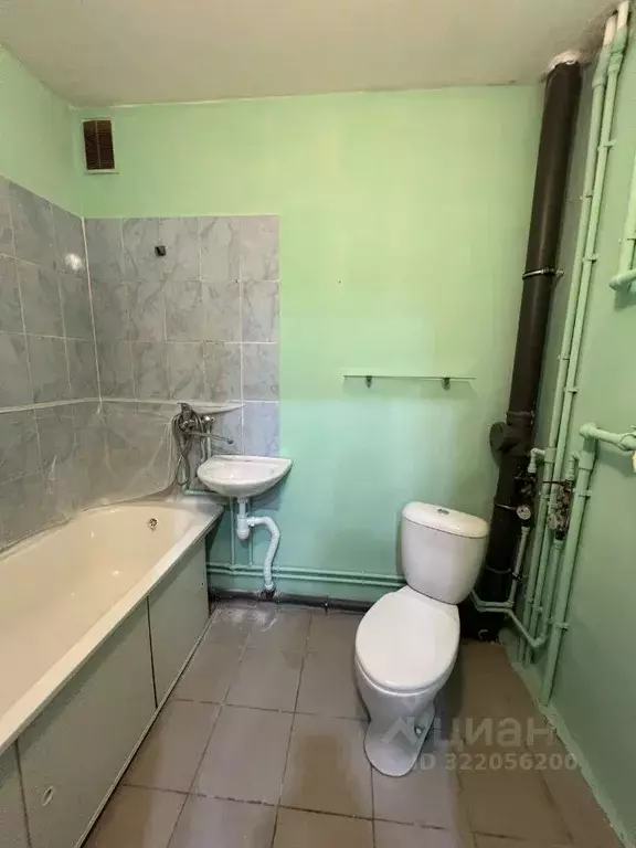 1-к кв. Псковская область, Великие Луки Гвардейская ул., 10 (33.0 м) - Фото 1