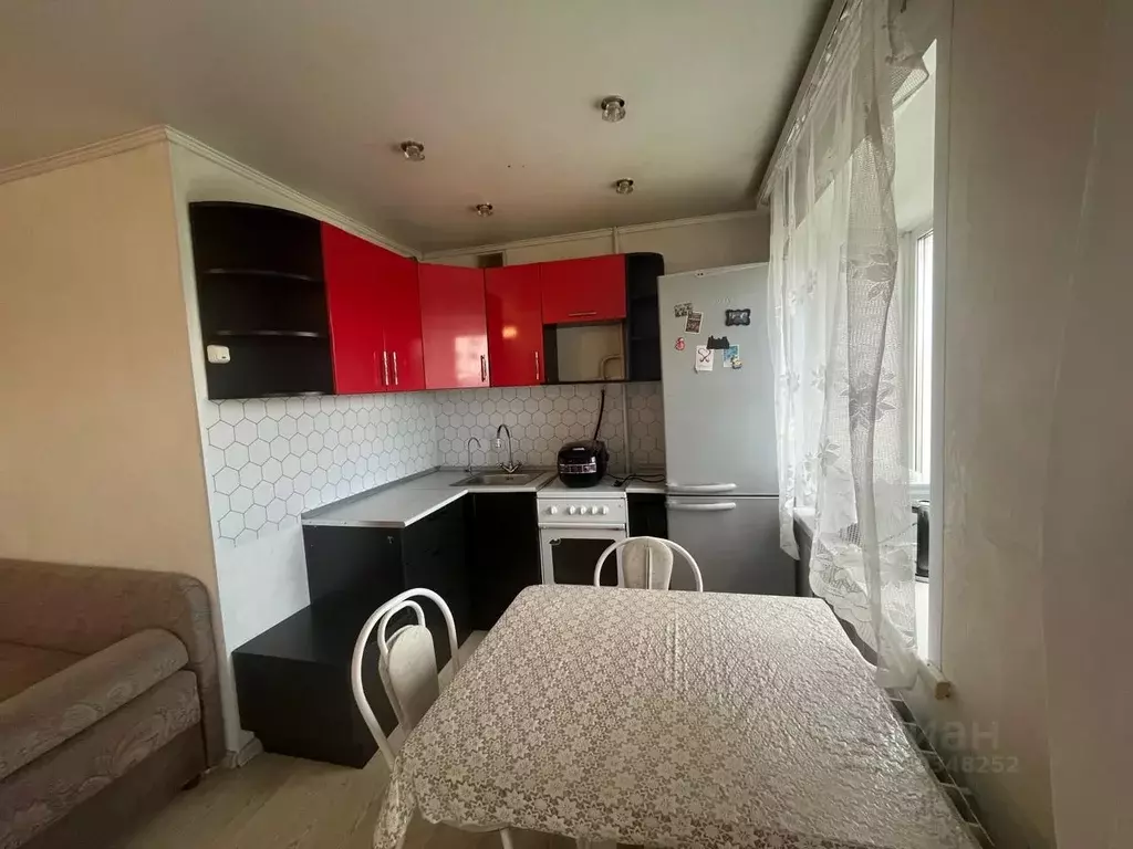 3-к кв. Алтайский край, Барнаул ул. Никитина, 28 (42.8 м) - Фото 2