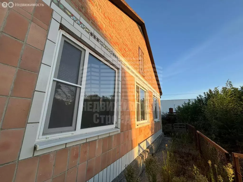 Дом в Матвеев Курган, Комсомольская улица (100 м) - Фото 2