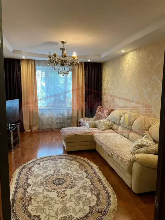 3-к. квартира, 90 м, 2/9 эт. - Фото 1
