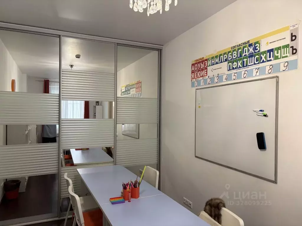 Помещение свободного назначения в Москва Комсомольский просп., 49 (18 ... - Фото 1